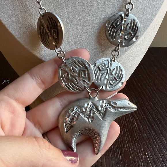 Vintage Native American Style Bear Necklace - Picture 6 of 9